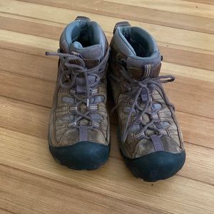 Keen waterproof hiking boots